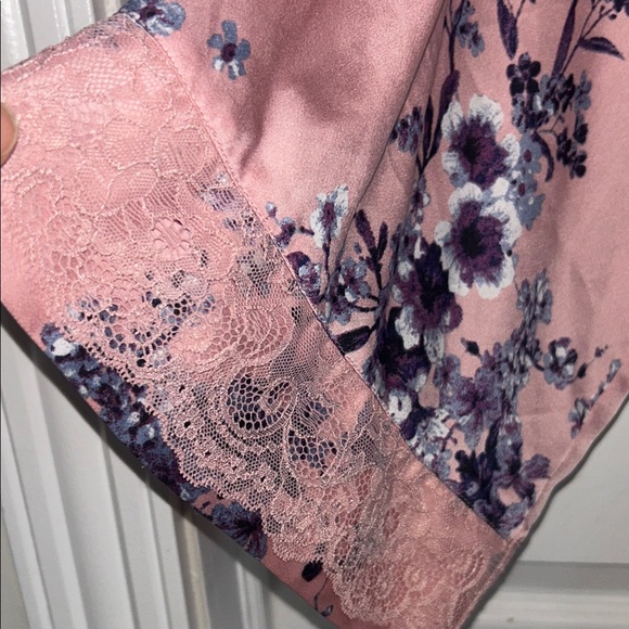 La Vie En Rose Intimates Robe - Picture 4 of 7